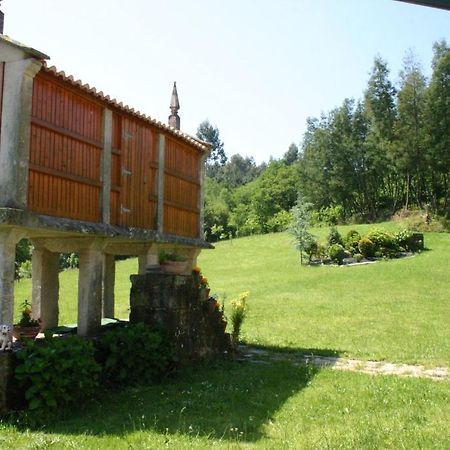 Гостевой дом Casa Rural A Mimoseira А-Эстрада Экстерьер фото